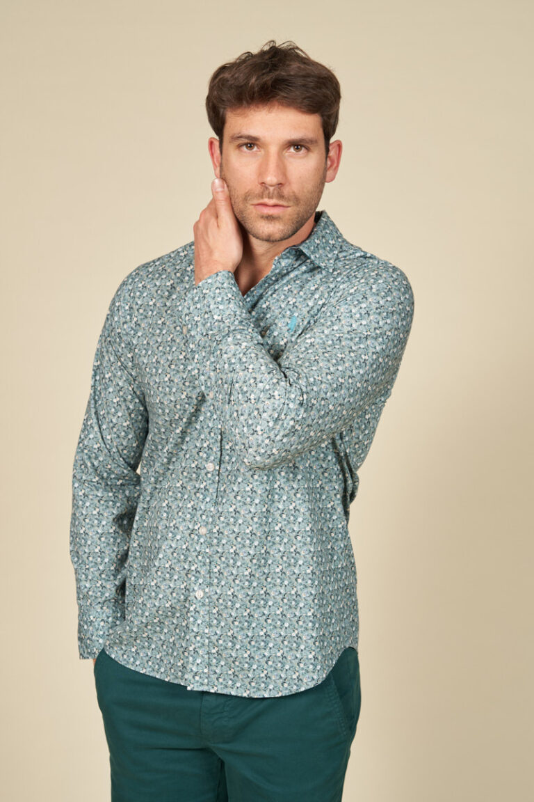 Printed shirt with flowers