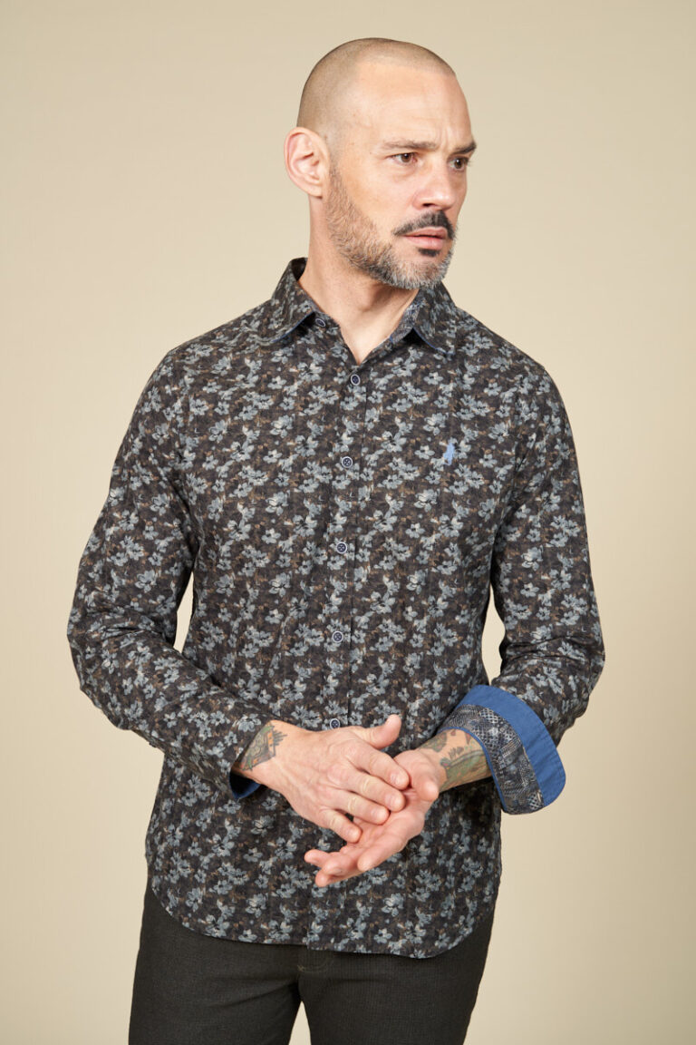 Printed shirt with watercolor flowers