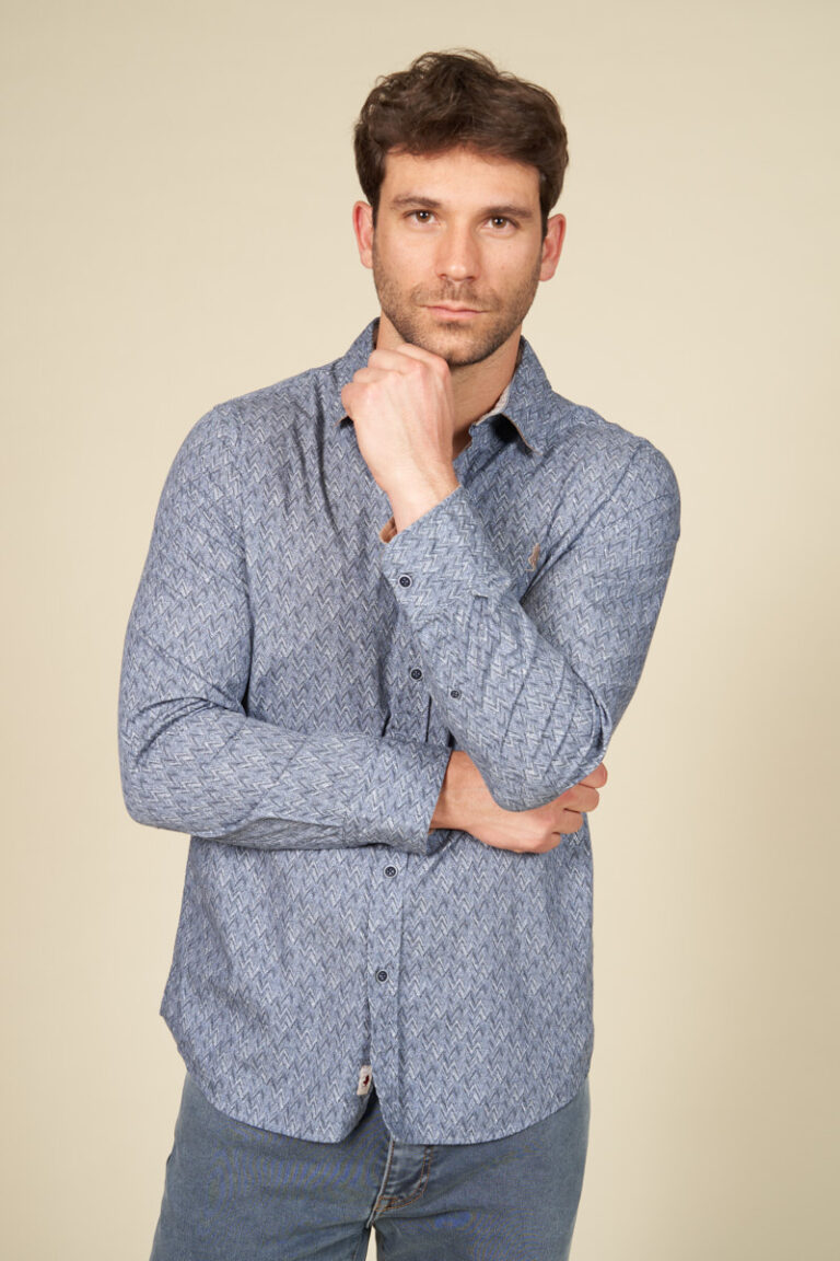 Chemise imprimée à motifs chevrons