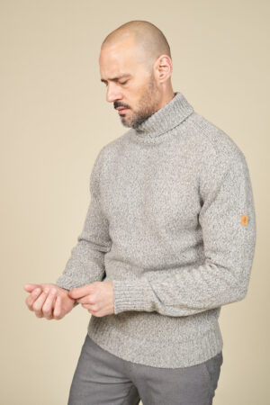 Multicolors flecked turtleneck sweater