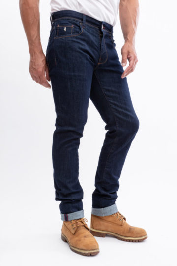 Regular Tapered raw jeans
