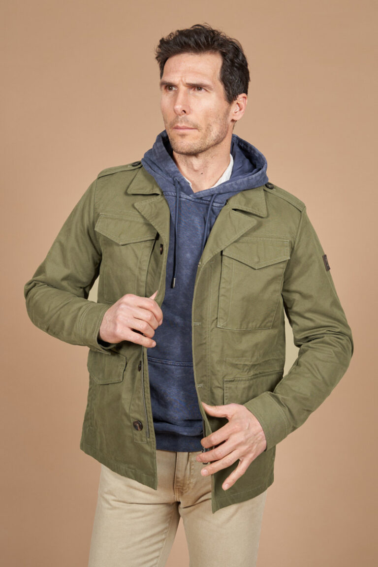 Plain chino Bermuda shorts