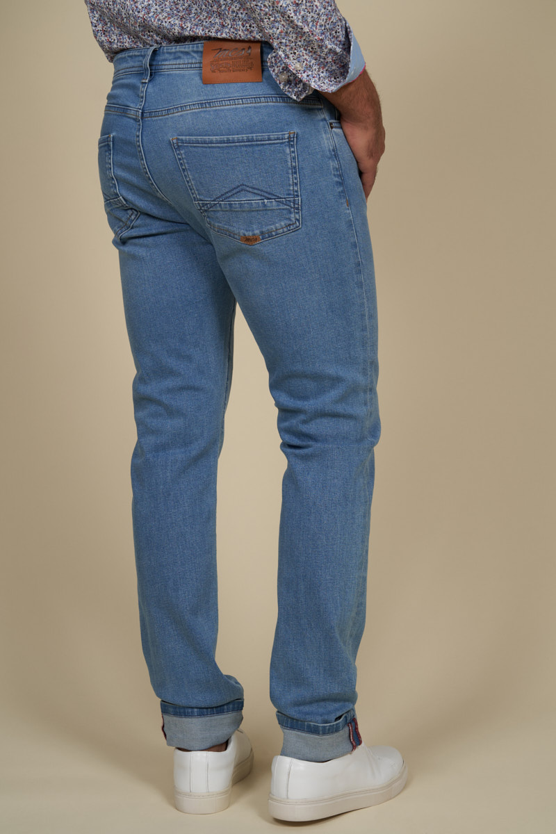 S26QMD201_D210-740-2