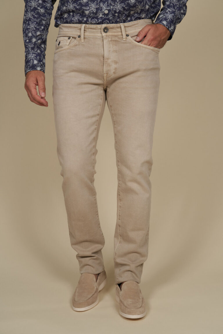 Jean regular tapered stretch coloré