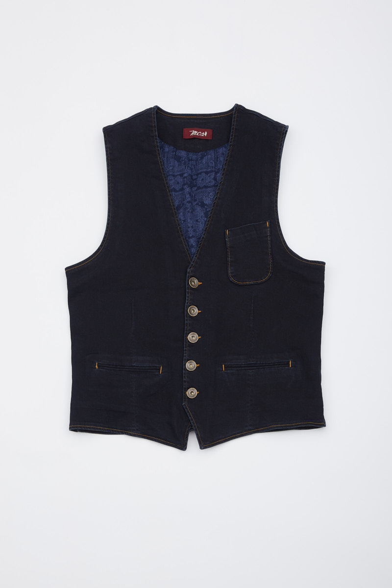 W22JMGILT_C030-4
