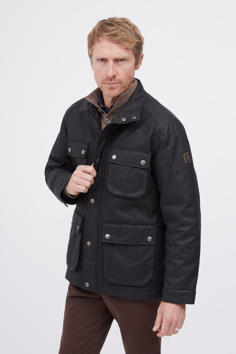 W22JMVEST_C006-1