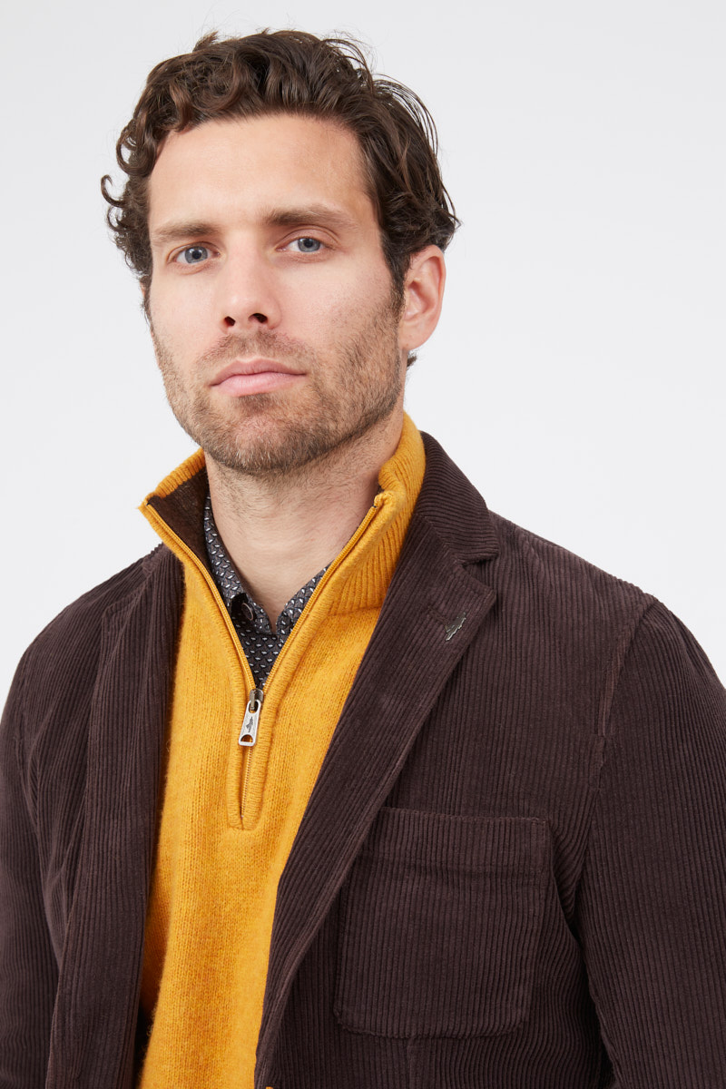 W23LMVEST_C001-270-2