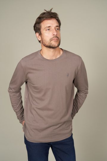 Plain round neck tee shirt