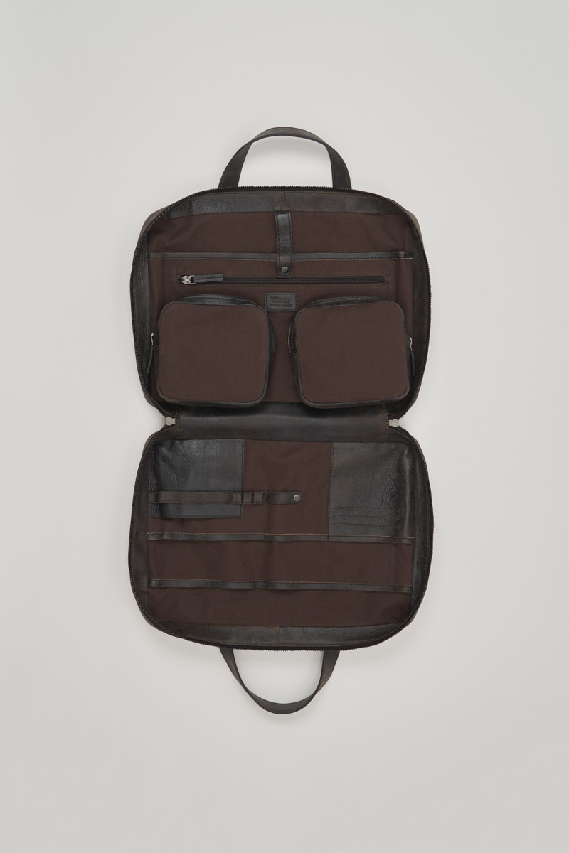 W25PMBAGS_P100-2