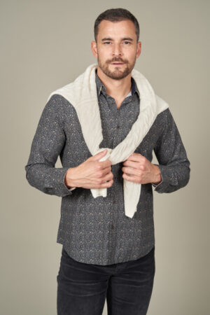 Chemise à motifs fleurs