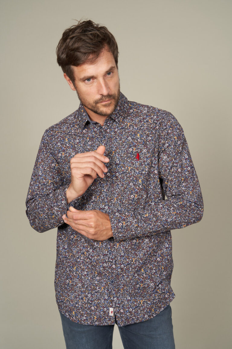 Chemise à motifs exotique