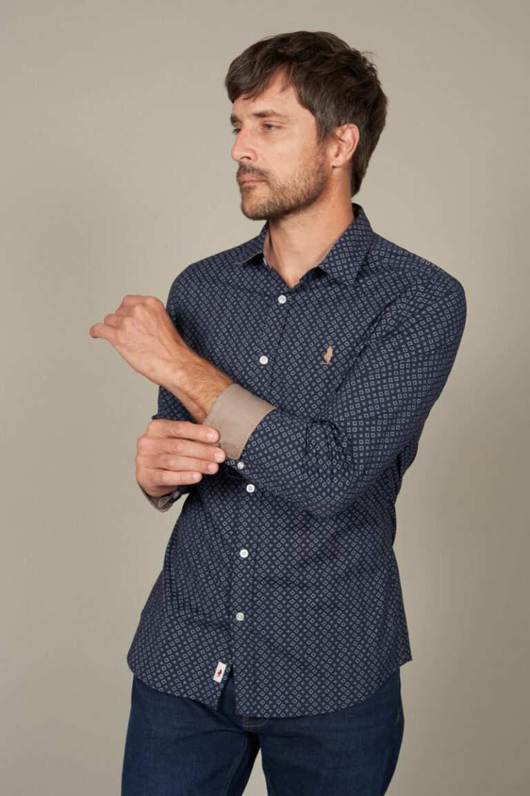 Double face printed check shirt