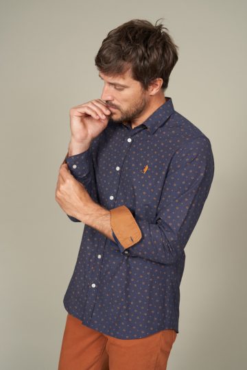 Chemise à motifs fleurs et pointillés