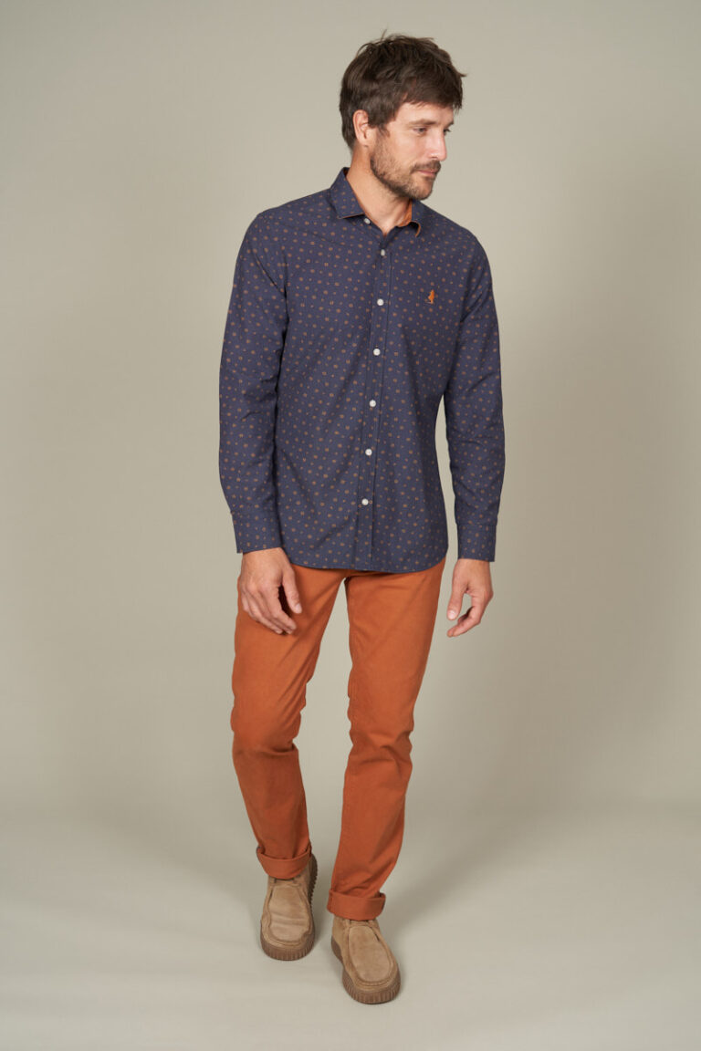 Chemise à motifs fleurs et pointillés