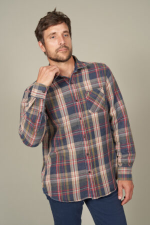 Chemise à carreaux en maille