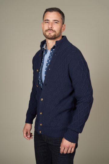 Gilet boutonné col montant torsadé