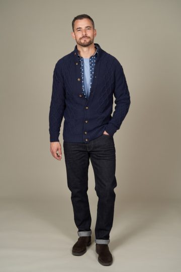 Gilet boutonné col montant torsadé