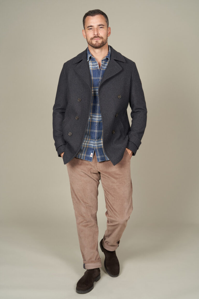 Colored regular tapered jeans