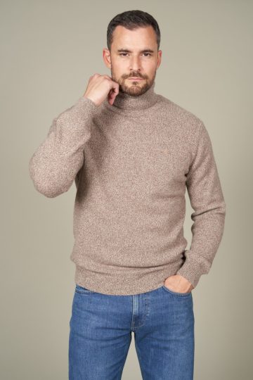 Pull col roulé